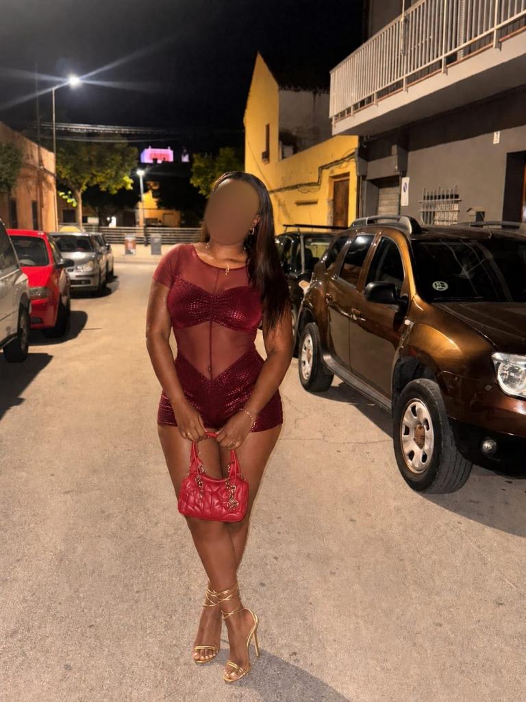 Chica busca chico en Granada: 
