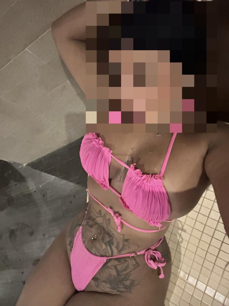 628067177: Chica busca chico en Asturias