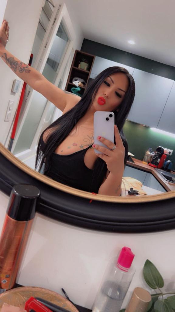 664612835: Travesti en Gerona