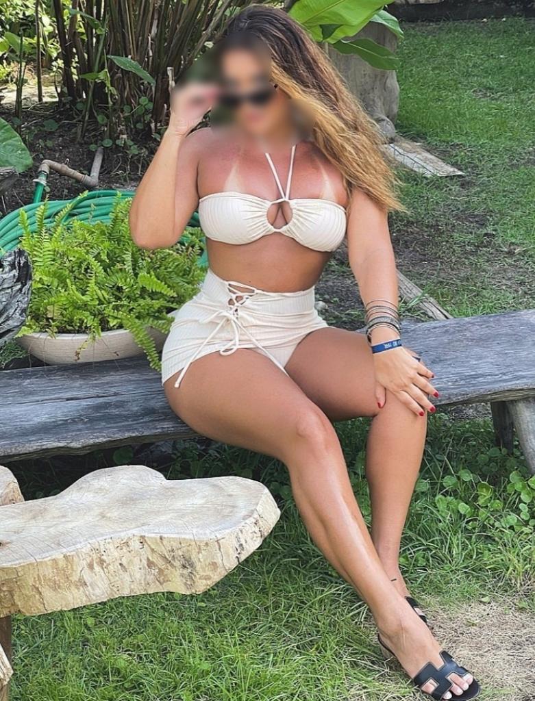 Chica busca chico en Cádiz: 