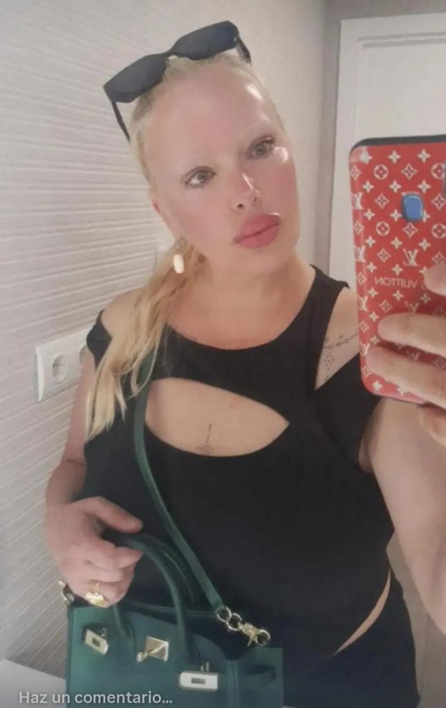 643233681: Chica busca chico en Tarragona