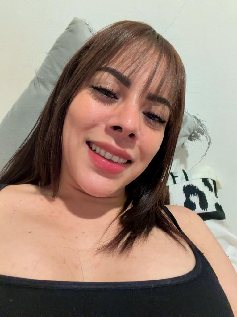 689566030: Chica busca chico en Pontevedra