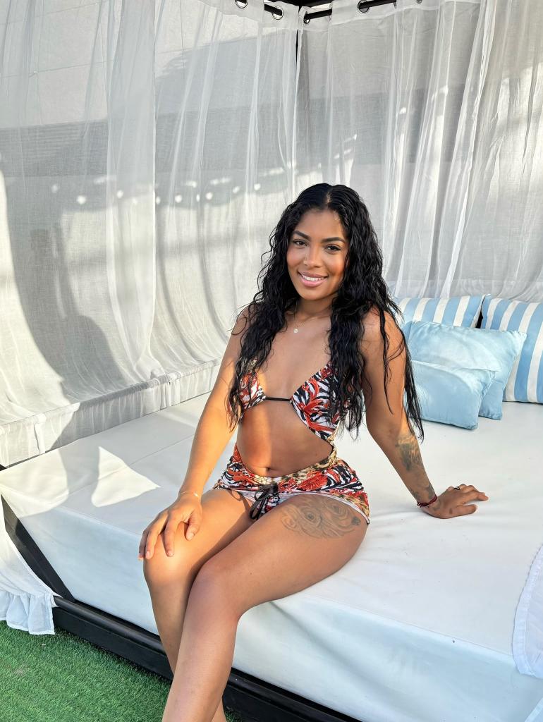Chica busca chico en Málaga: Chica busca chico