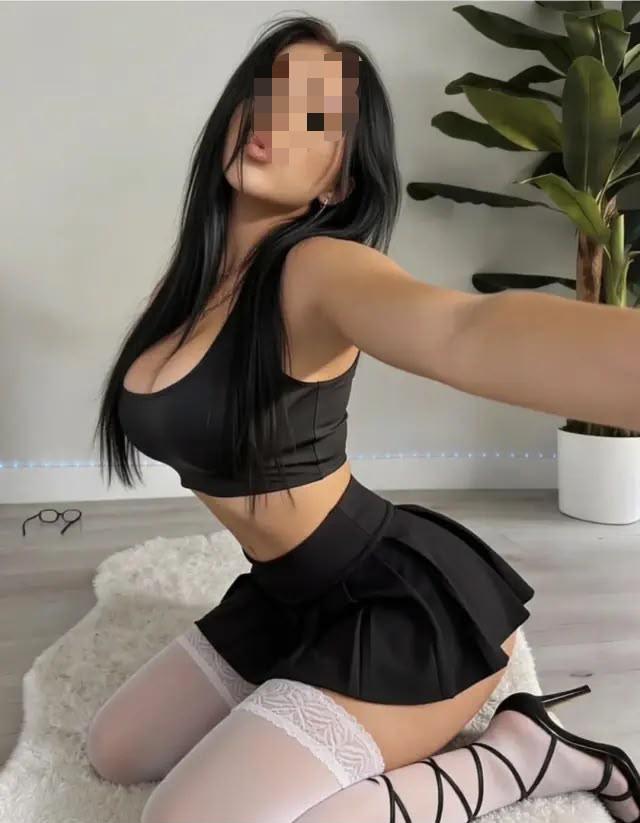 743049378: Chica busca chico en Lugo