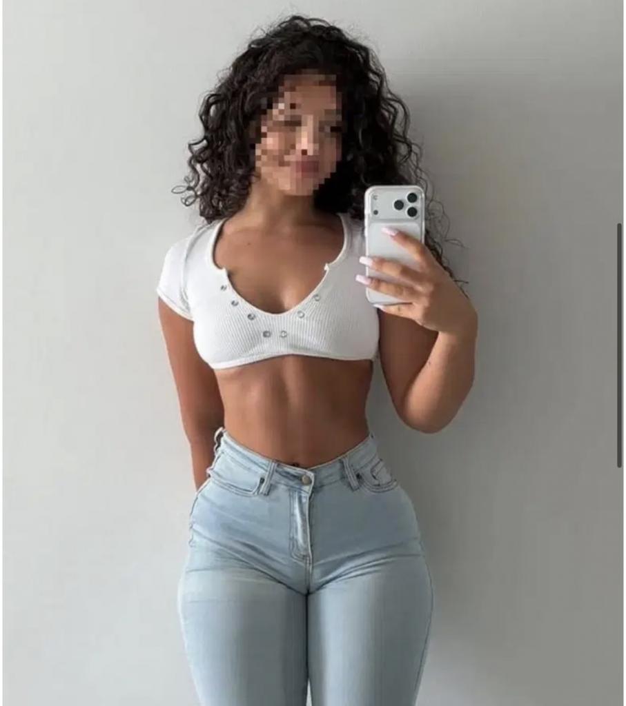 Chica busca chico en Tenerife: 
