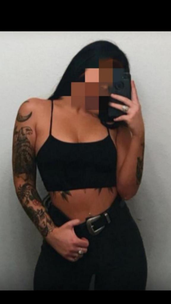 Chica busca chico en Huelva: 