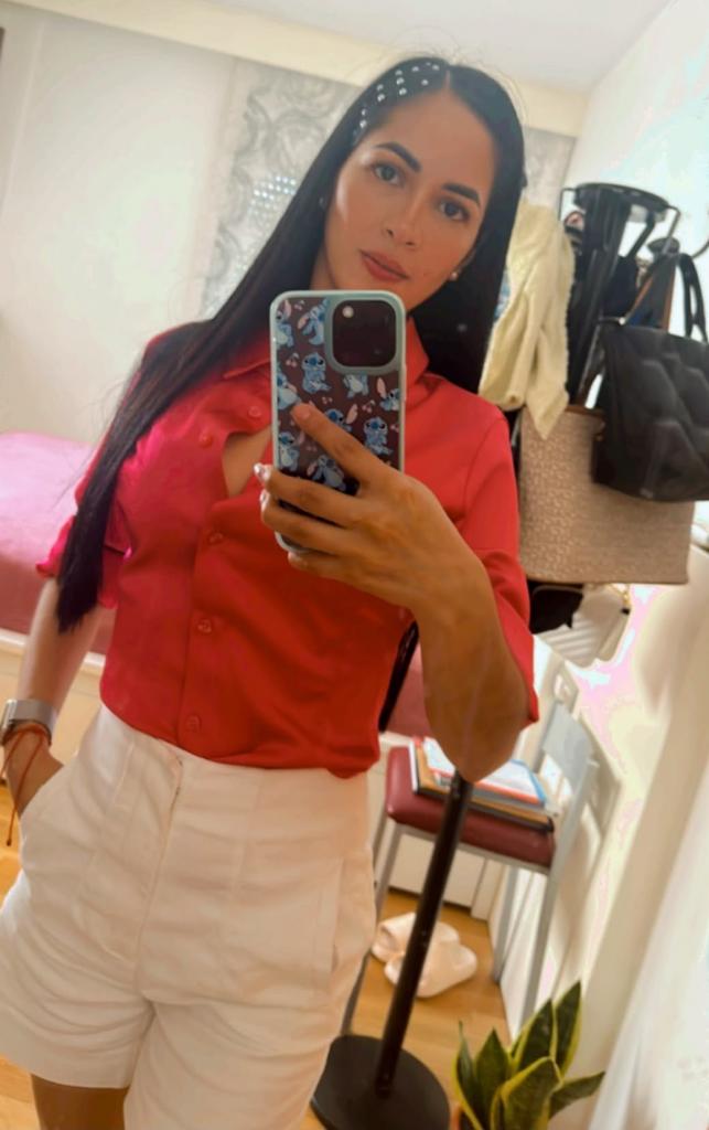 603518635: Chica busca chico en Barcelona