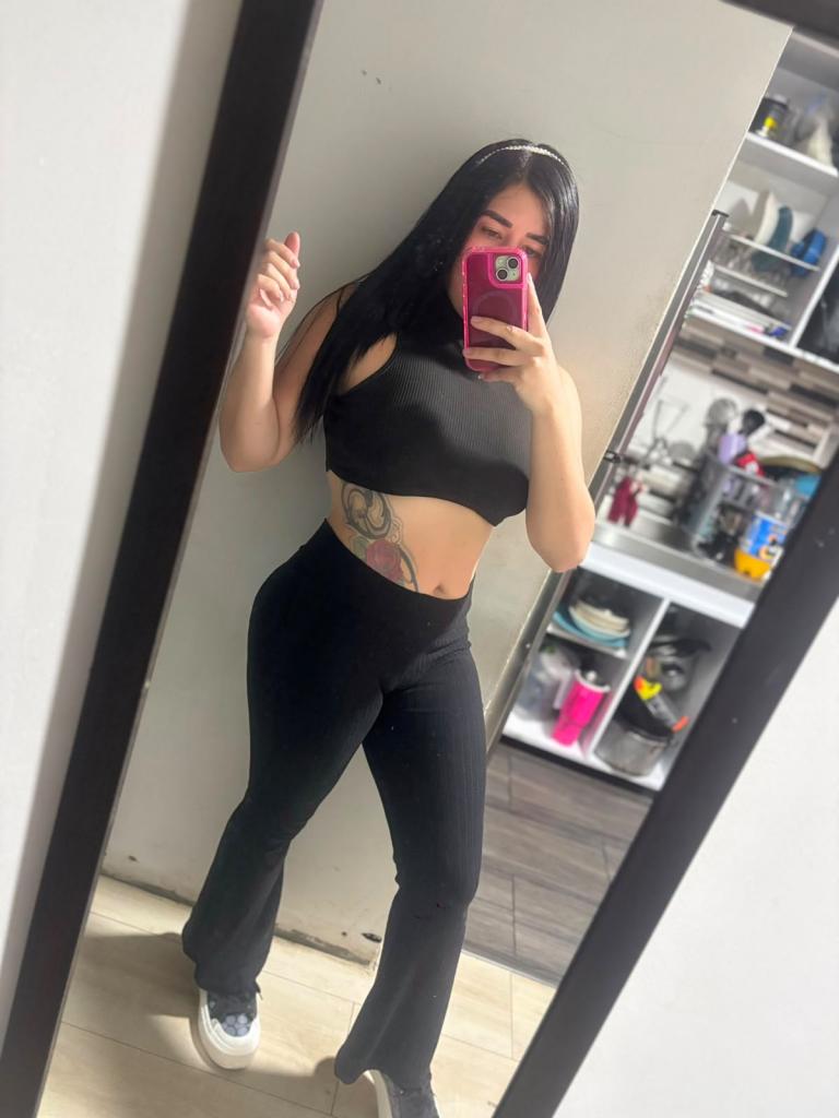 Chica busca chico en Almería: 