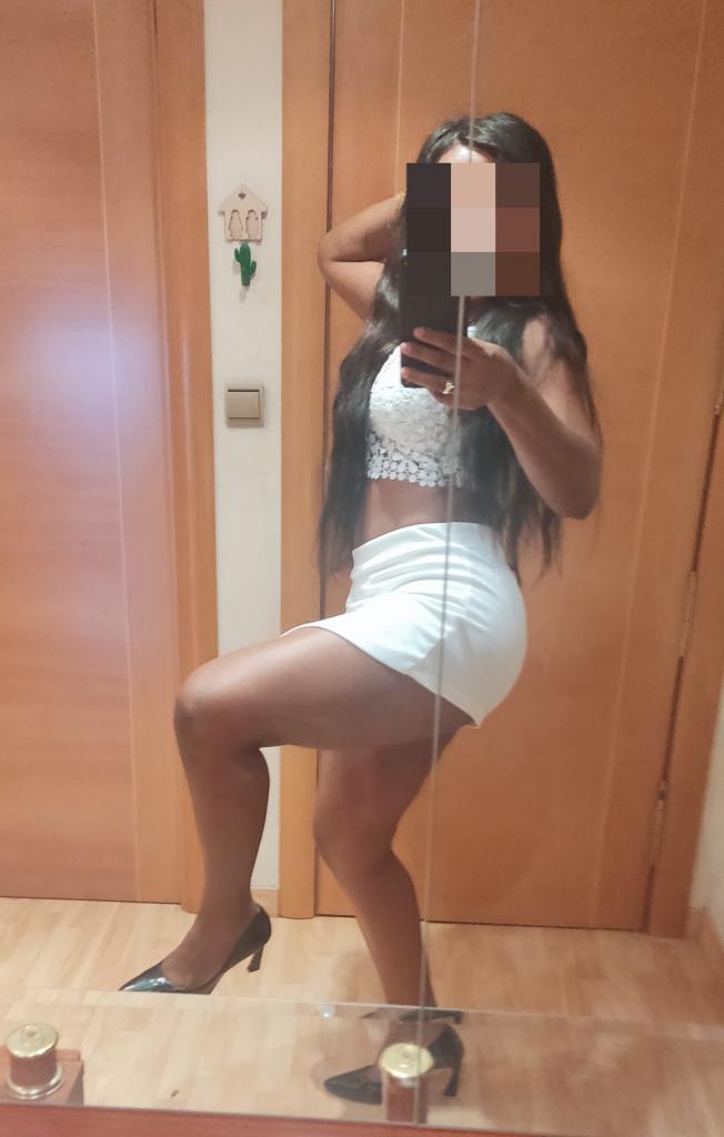 643208474: Chica busca chico en Zaragoza