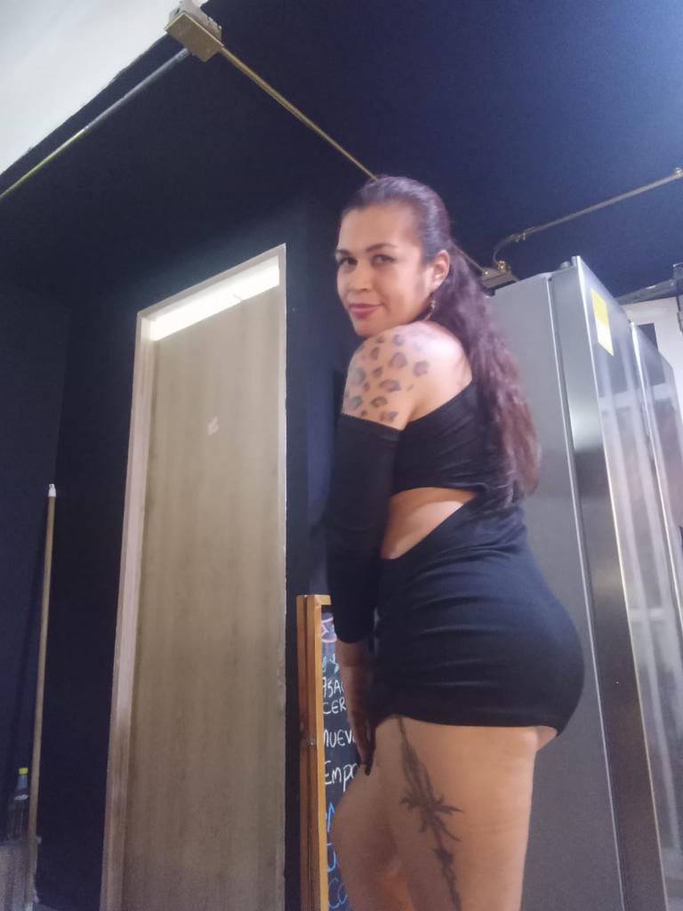 672677984: Chica busca chico en Madrid