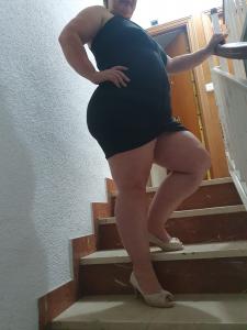 697910438: Chica busca chico en Madrid
