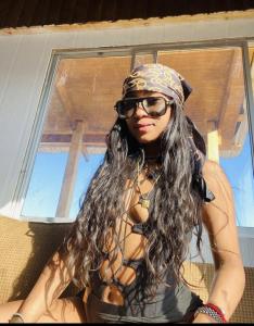 614585318: Chica busca chico en Alicante