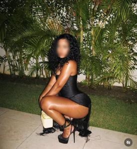 614947578: Chica busca chico en Murcia