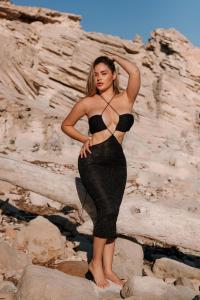 697319639: Chica busca chico en Gerona