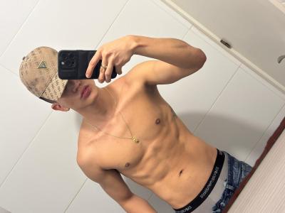 627387821: Chico busca chica en Valencia