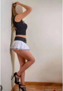 613343635: Chica busca chico en Barcelona