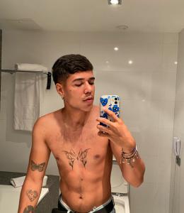 613540896: Chico busca chica en Valencia