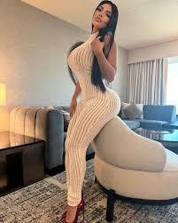647026466: Chica busca chico en Madrid