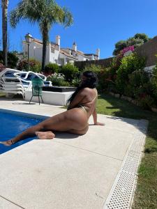 674981897: Chica busca chico en Jaén