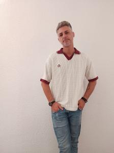 671197890: Chico busca chica en Barcelona