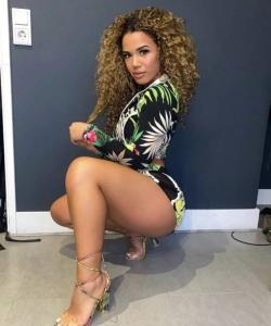 632270484: Chica busca chico en Granada