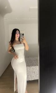 613822262: Chica busca chico en Barcelona