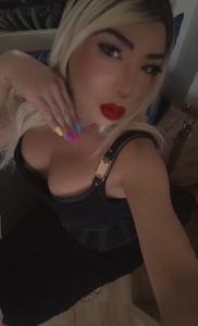 663559110: Transexual en Las Palmas