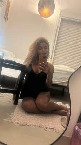 632278970: Chica busca chico en Ibiza