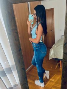 642704332: Chica busca chico en La Coruña