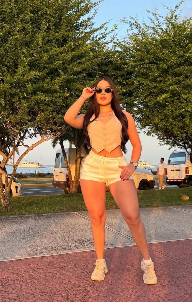 631958636: Chica busca chico en Mallorca