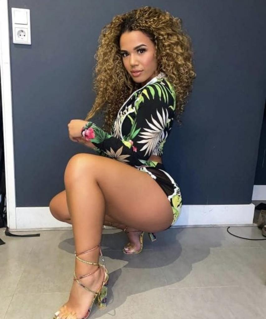 632270484: Chica busca chico en Granada