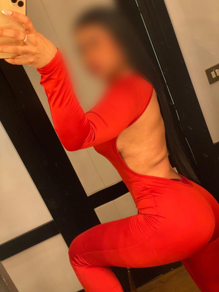 Chica busca chico en Madrid: Chica busca chico