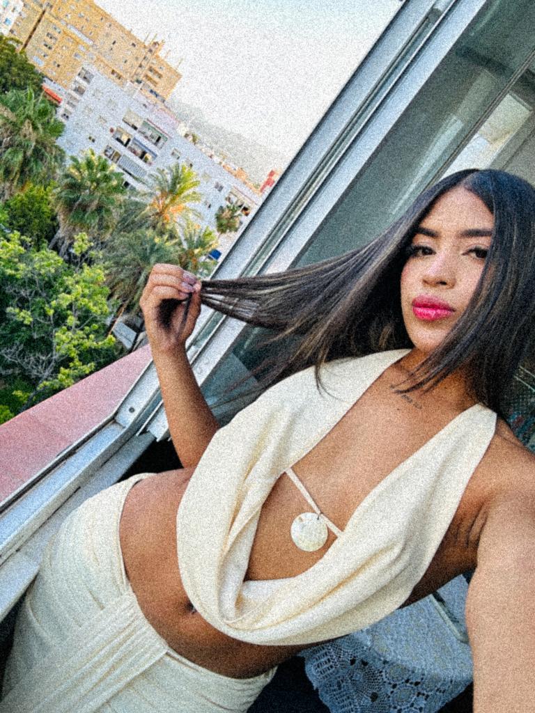 602709806: Chica busca chico en Málaga