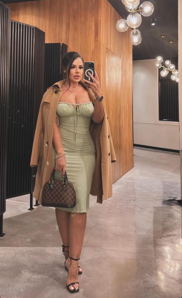 647026466: Chica busca chico en Madrid