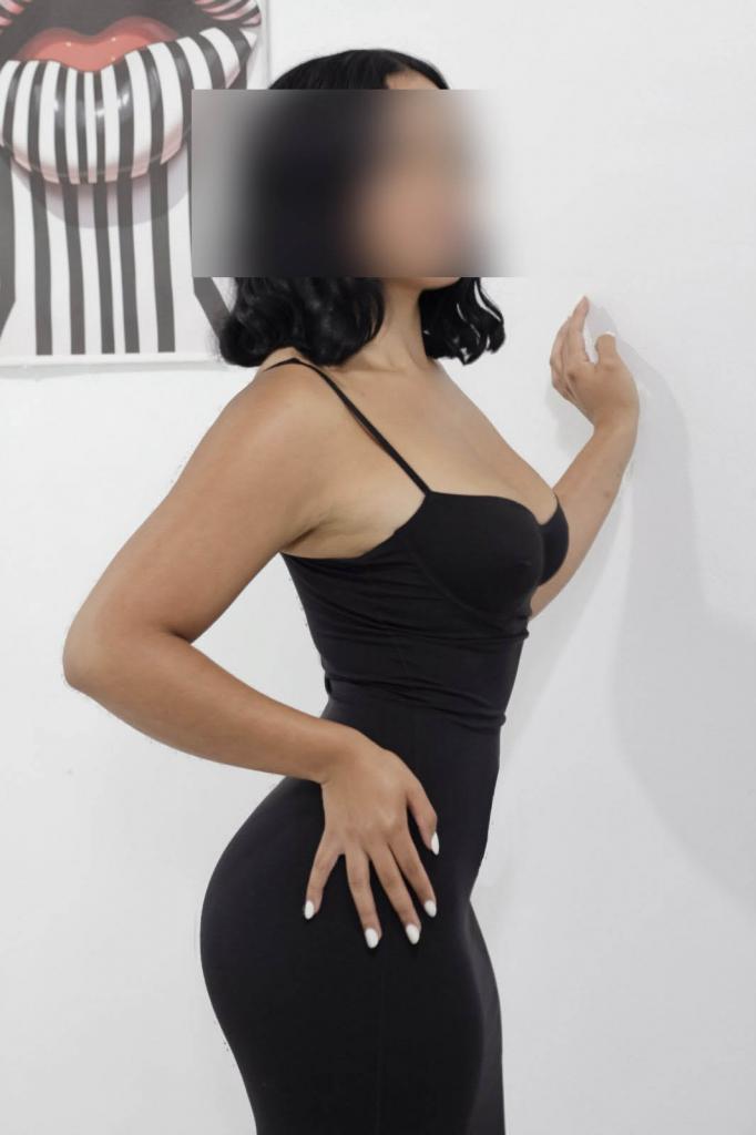 602929727: Chica busca chico en Sevilla
