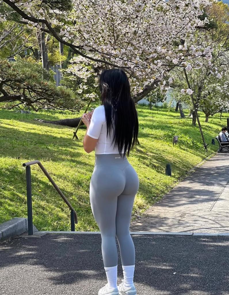 667646246: Chica busca chico en Pontevedra