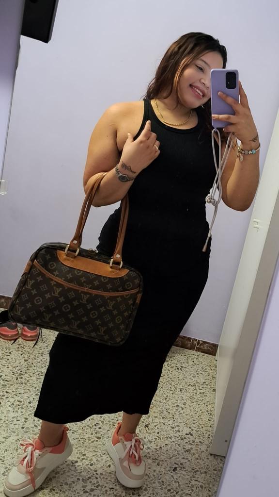 643001742: Chica busca chico en Cantabria