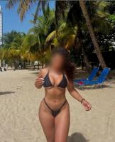 631079871: Chica busca chico en Sevilla