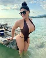 647026466: Chica busca chico en Madrid