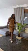 643376089: Chica busca chico en Barcelona