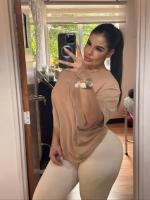 647026466: Chica busca chico en Madrid
