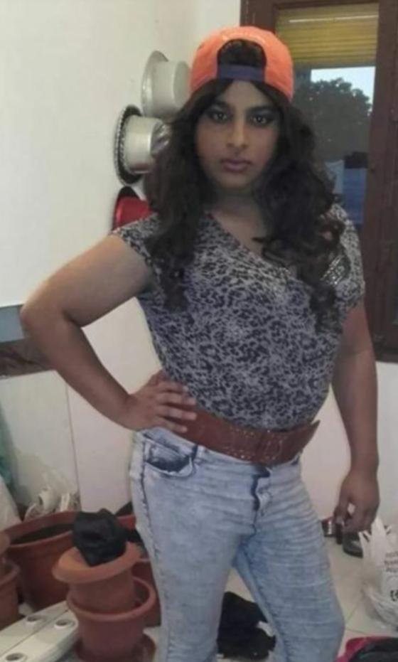 711270140: Travesti en Zaragoza