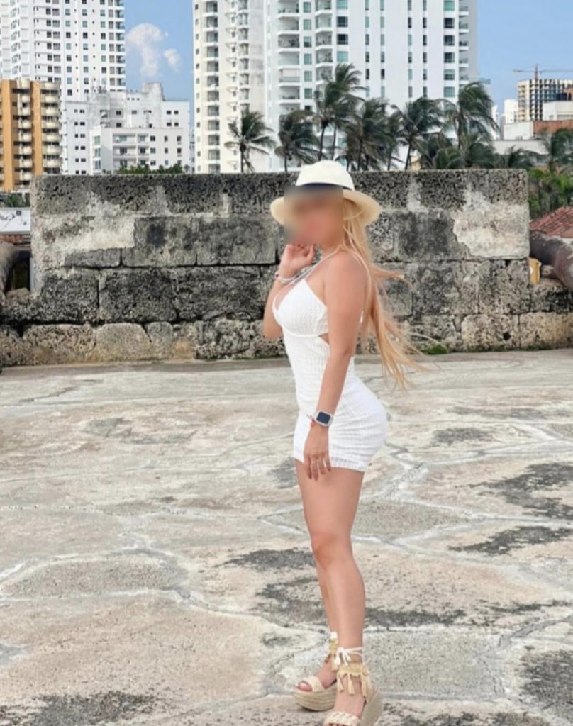 656472427: Chica busca chico en Navarra