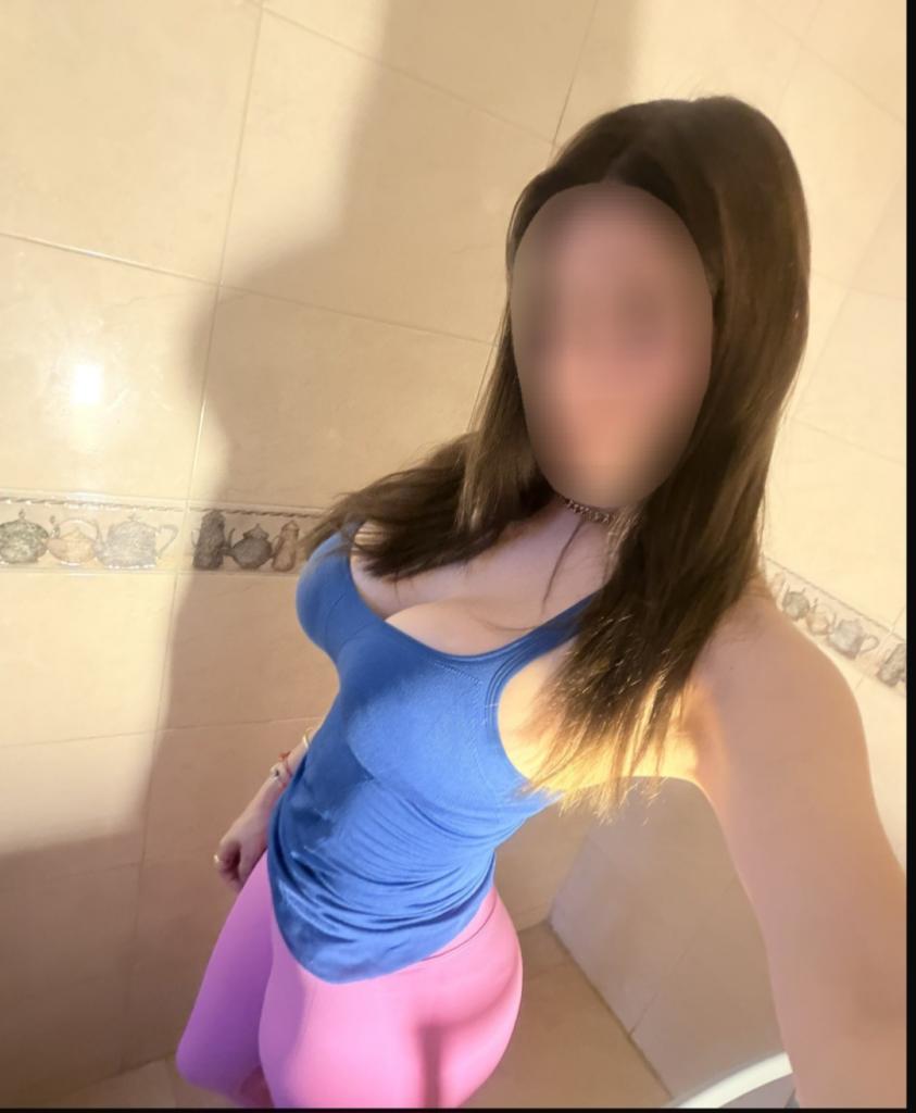 640987325: Chica busca chico en Murcia