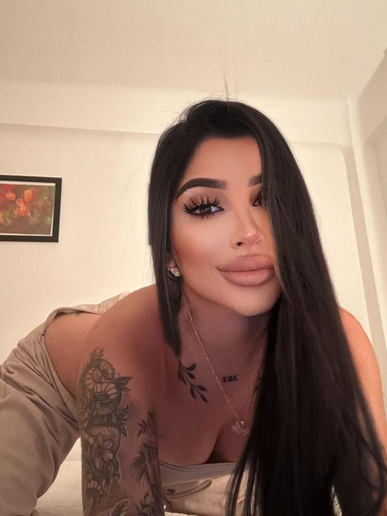 Chica busca chico en Barcelona: 