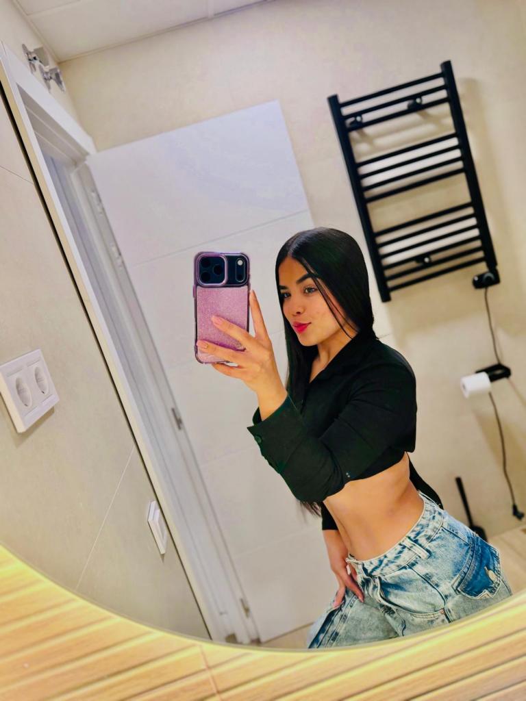 Chica busca chico en Alicante: Chica busca chico