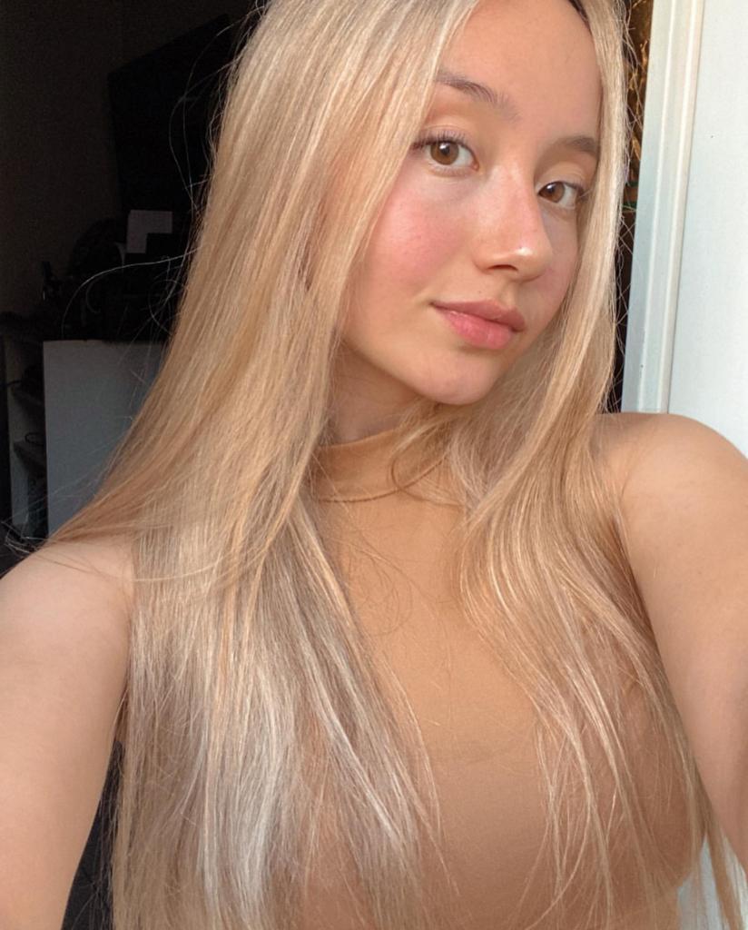 Chica busca chico en Alicante: Chica busca chico