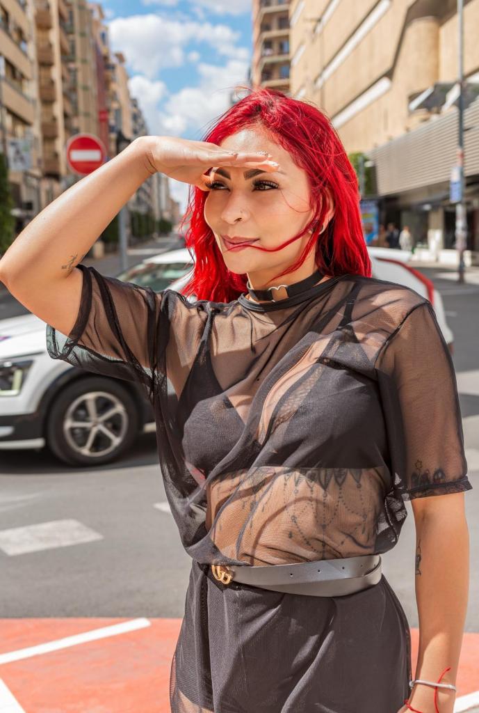 Chica busca chico en Valencia: Chica busca chico