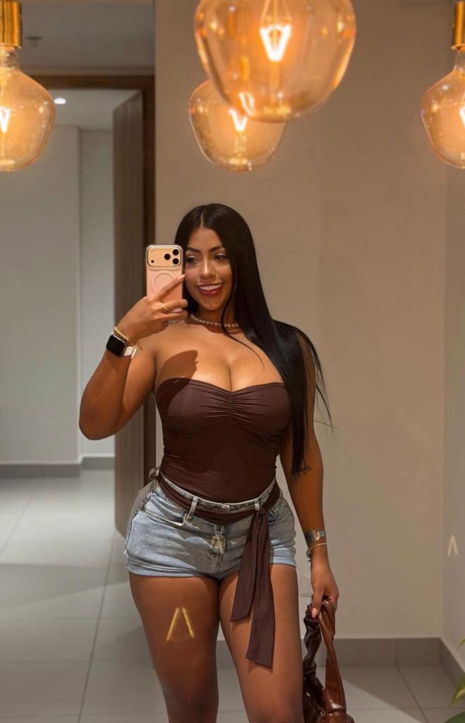 641083185: Chica busca chico en La Rioja