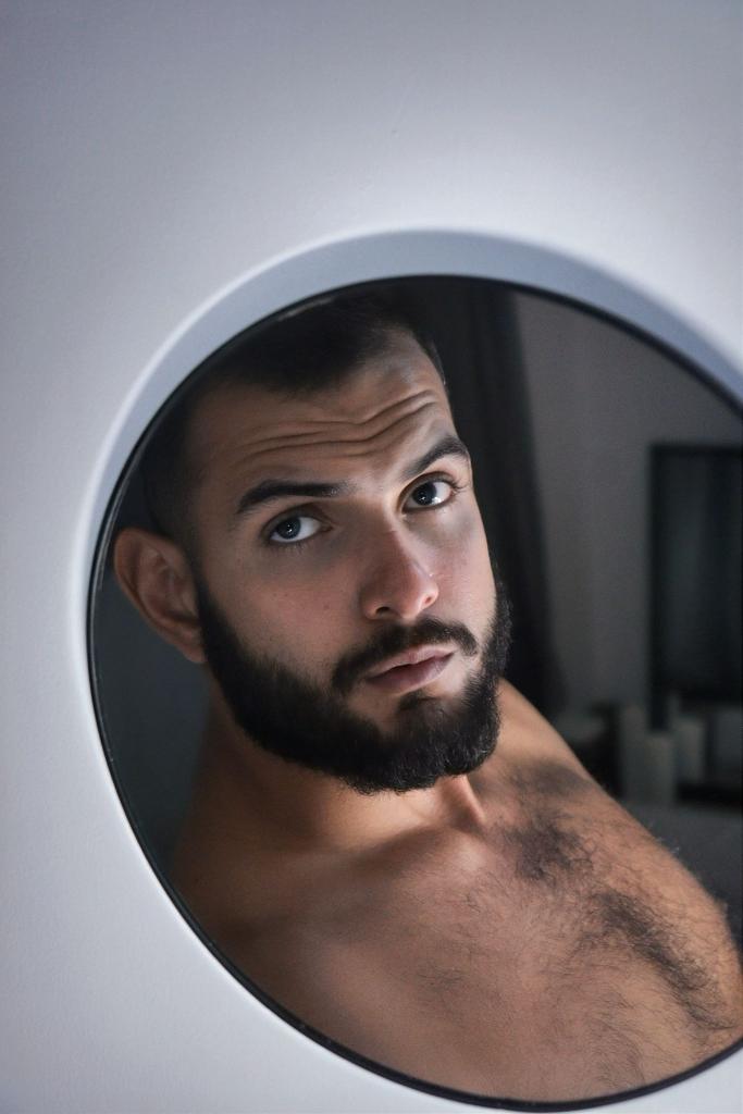 Chica busca chico en Sevilla: 